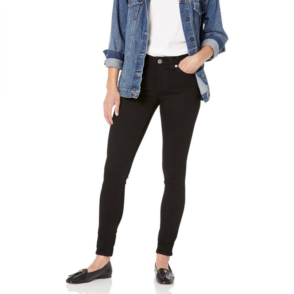 Slim High-Rise Black Women’s Jeans